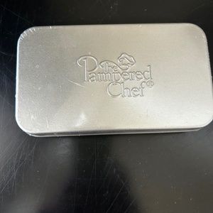 Pampered Chef Creative Cookie Cutters. Sealed. NWT